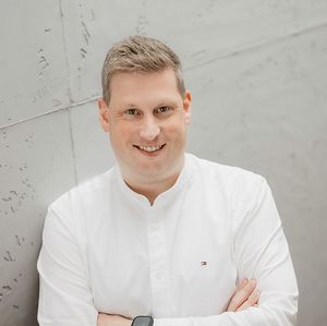 Dennis Oude-Holtkamp - Backoffice Vertrieb - Meine Ferienimmobilie GmbH